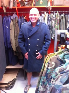 Cooler Mantel, sowas wird heute gar nicht mehr hergestellt.